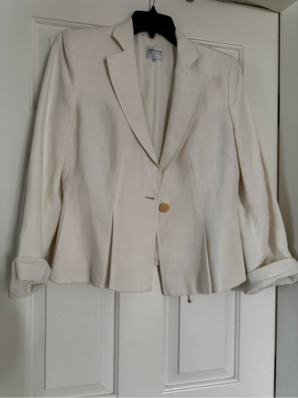 Armani Collezioni Cream Single-Button Tailored Blazer
